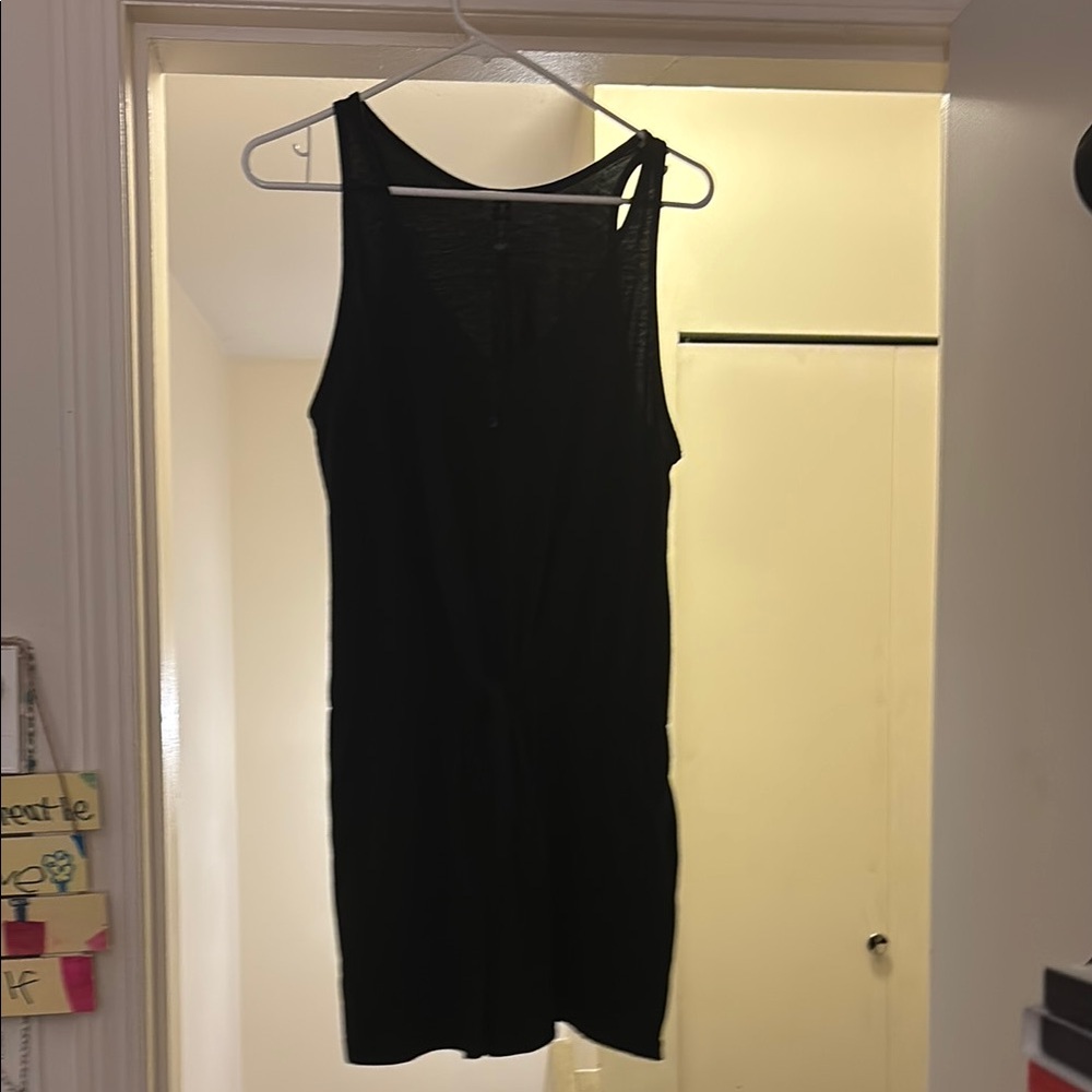 Elegant Black Sleeveless Smash &Tess